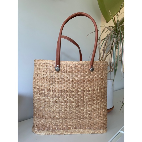 Woven Beach Bag Handmade in Mexico - Picture 2 of 3